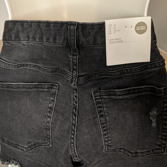 H&M Black Jeans Hot Pants Mini Shorts - Picture 5 of 5